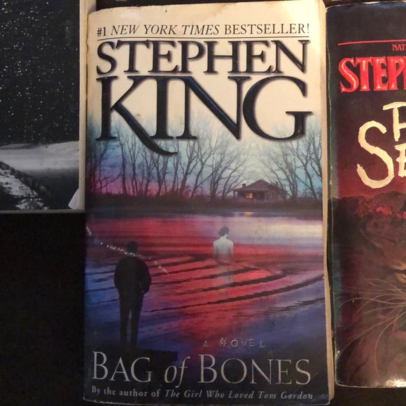 Books - Picture 5 of 6